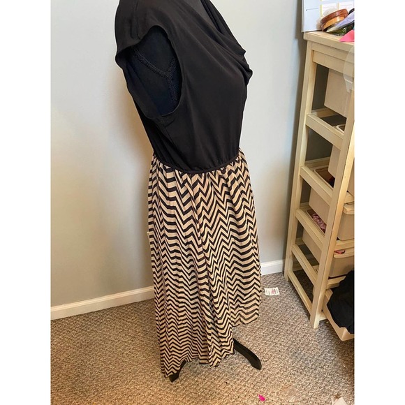 Black and Tan Chevron Print Dress - Picture 2 of 6